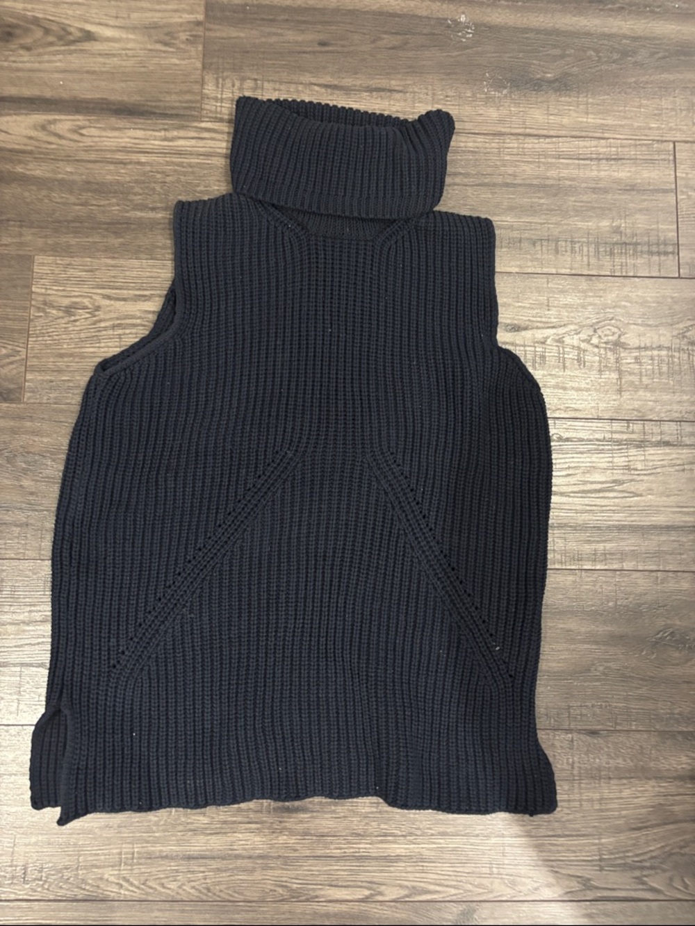 Marc Cain Navy Ribbed Knit Turtleneck Sleeveless Sweater Vest